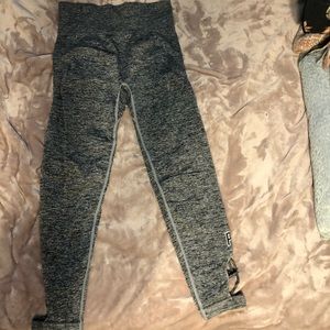Victoria’s secret PINK highwasted cropped leggings